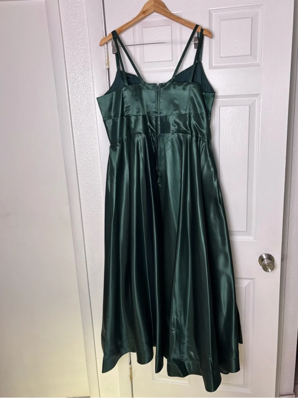 New Emerald Satin A-Line Prom Dress - Women's Formal Gown Women’s Size 14